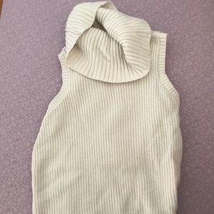Banana Republic Sleeveless sweater